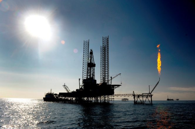 Relatório com participação da Coppe aponta Brasil como um dos produtores de petróleo 