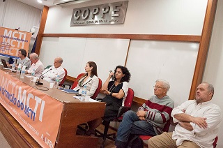 UFRJ lança Frente Contra a Extinção do MCTI em evento na Coppe