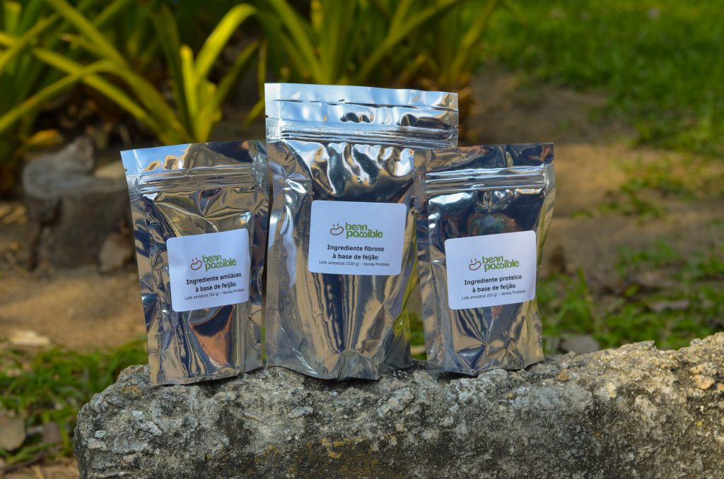 Startup da Coppe transforma desperdício de feijão em oportunidades gastronômicas 1 Startup da Coppe transforma desperdício de feijão em oportunidades gastronômicas Ingredientes 5 com fundo