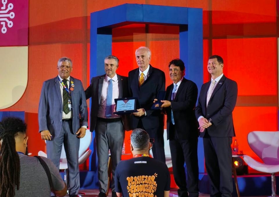 Professor da Coppe recebe homenagem do sistema Confea/Crea